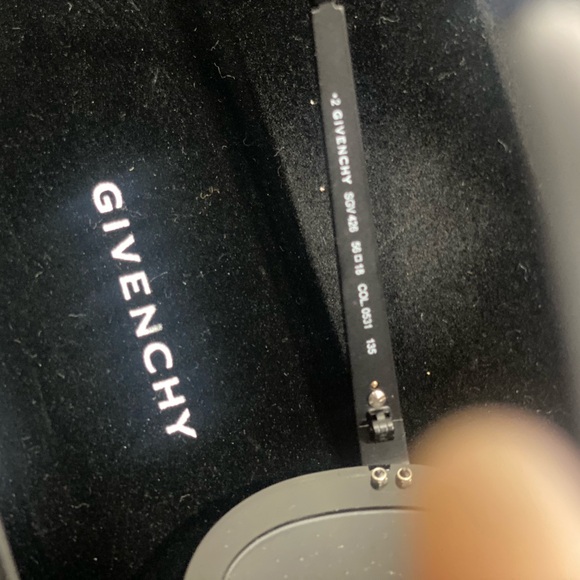 NWOT Givenchy women’s sunglasses black and metallic brown lense - Picture 3 of 7